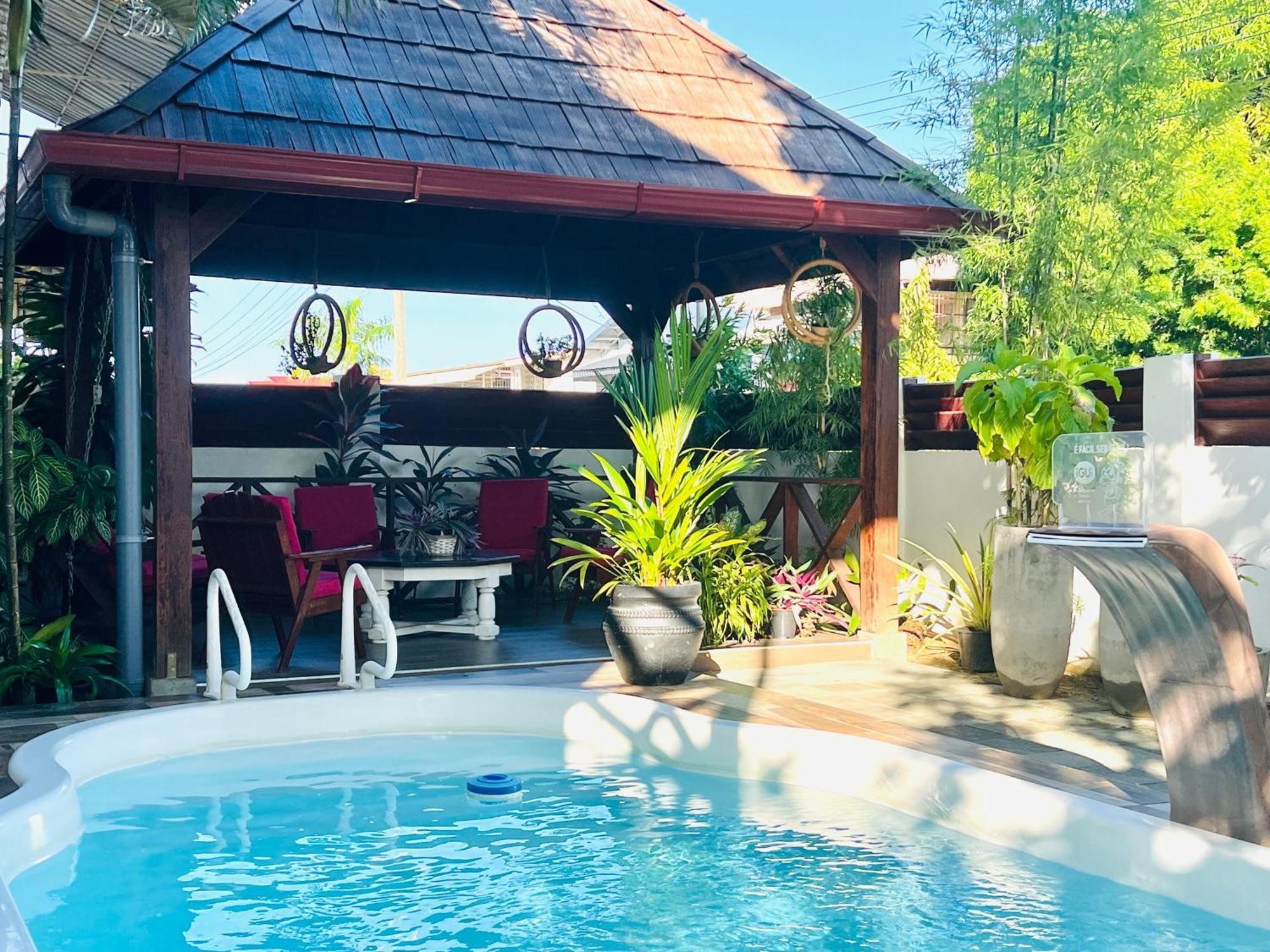 פרמריבו Villa Famiri Boutique Hotel מראה חיצוני תמונה