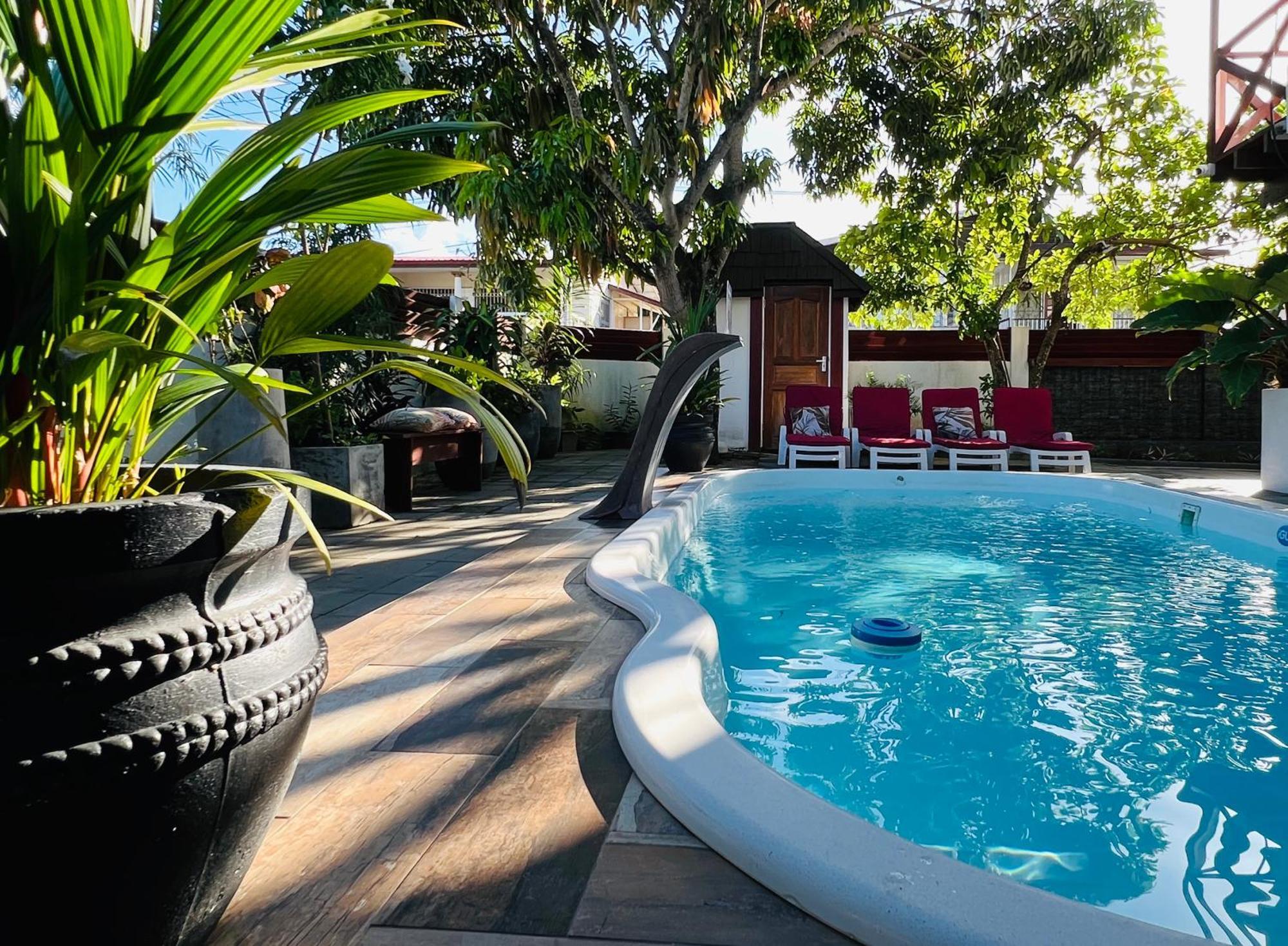 פרמריבו Villa Famiri Boutique Hotel מראה חיצוני תמונה